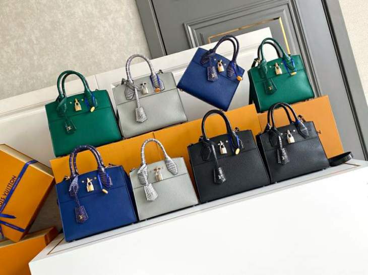 Picture of Louis Vuitton Handbags _SKUfw233924505fw